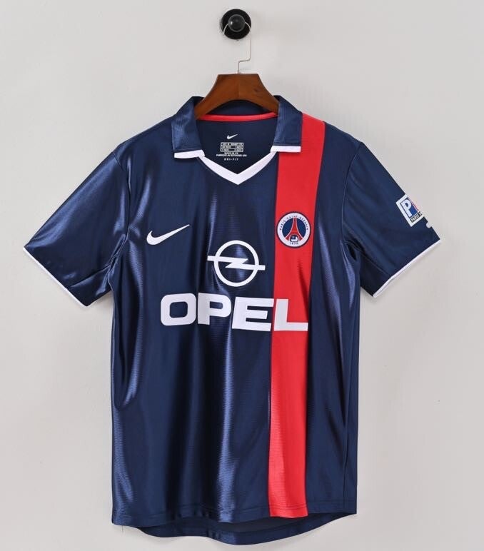 Nike 2001-2002 Paris Saint-Germain home shirt