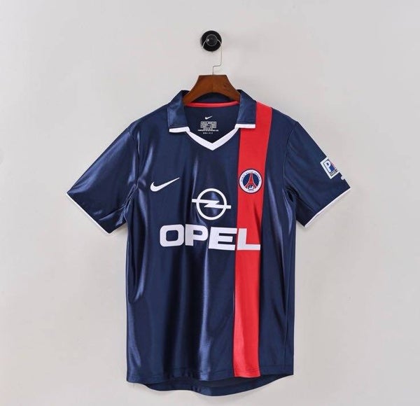 Paris Saint-Germain 2001-2002 home