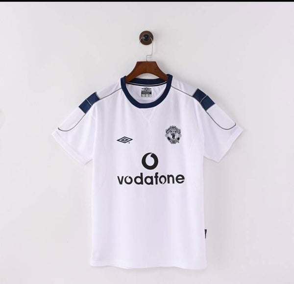 Manchester United 2000-01 away