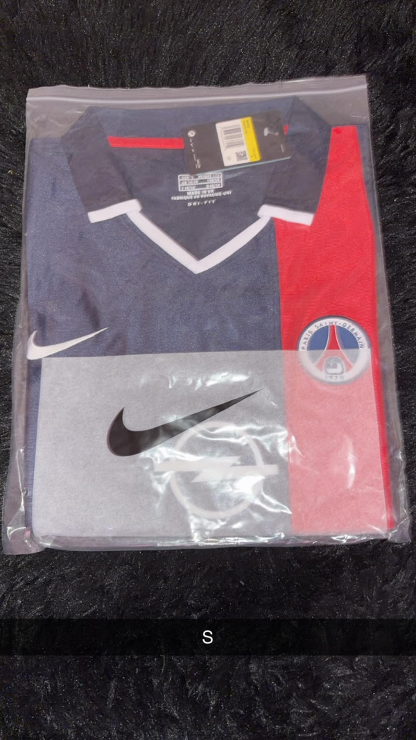 Instant Shipping Psg 2001/2002 Home kit (small)
