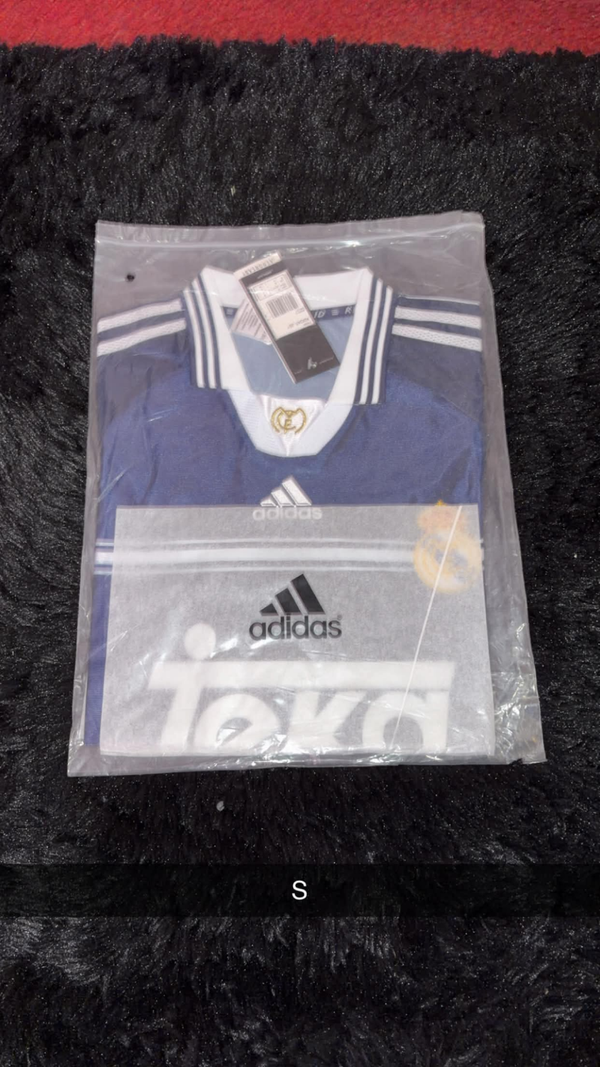 Instant Shipping Real Madrid 1998-1999 Away small