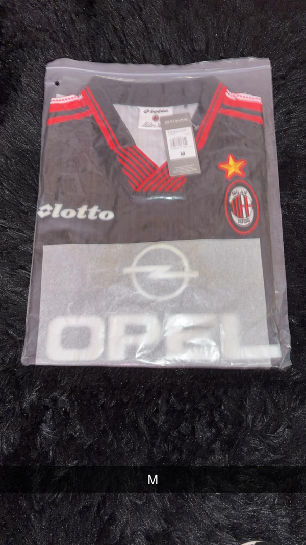 Instant Shipping  AC Milan 1997/98 medium