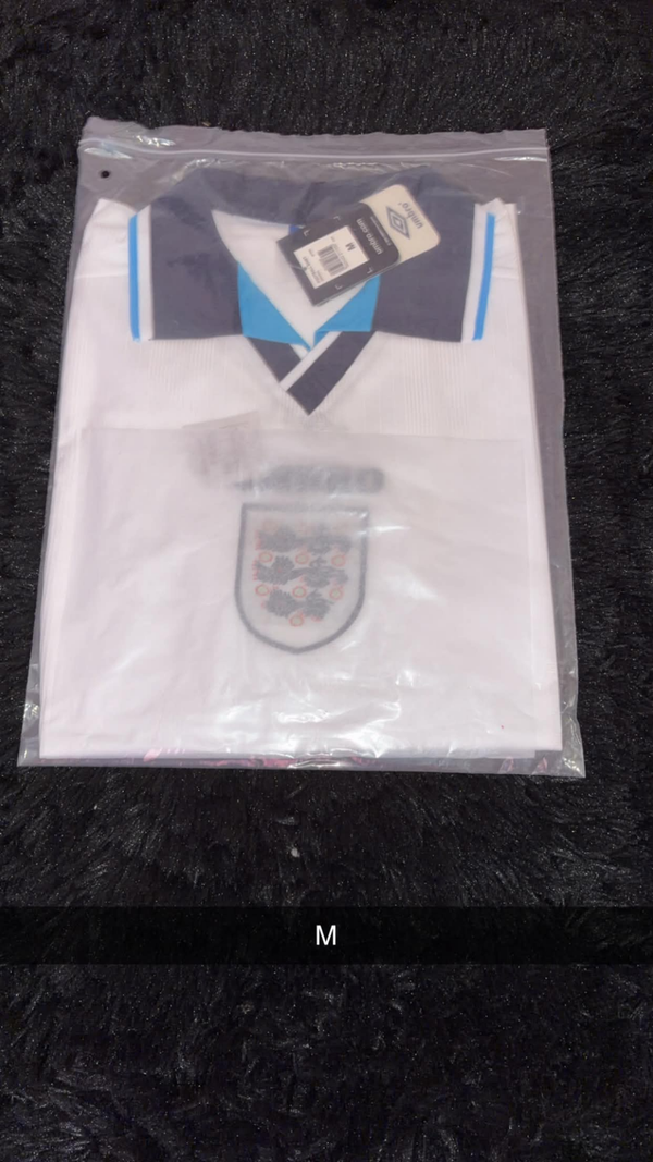 Instant Shipping  England 1995 Medium