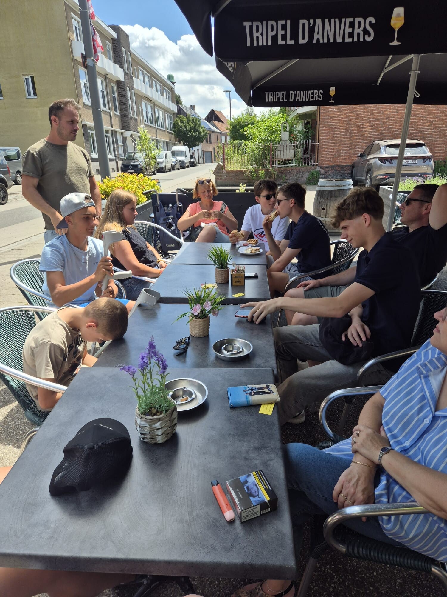 85f4ad19-80a5-4770-8091-99b143ef7d0e-standard.jpg