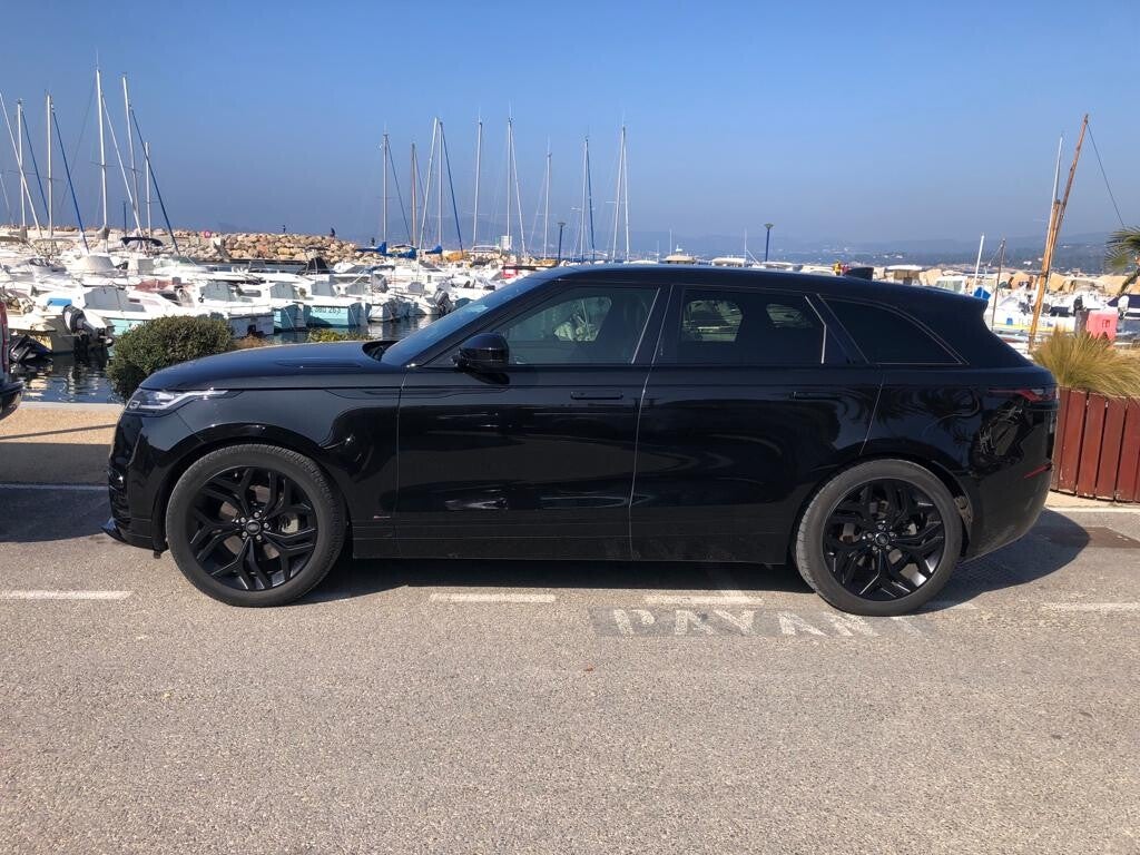 LAND ROVER RANGE ROVER VELAR 3.0 D300 300 R-DYNAMIC