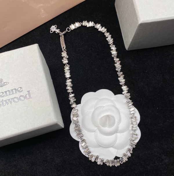 Collar Vivienne Westwood