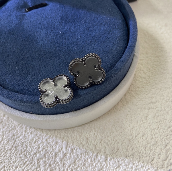 Aretes Van Cleef & Arpels