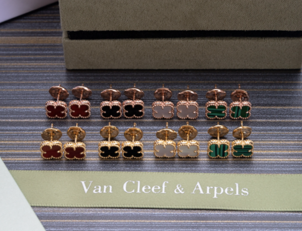 Aretes Van Cleef & Arpels (pequeños)