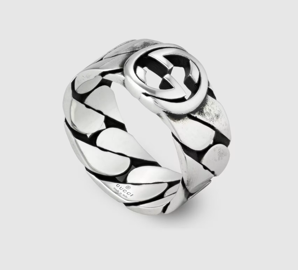 Ring with Interlocking G