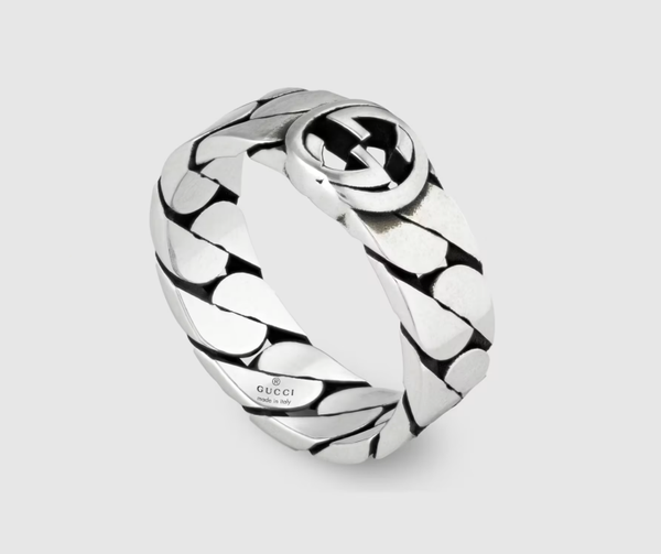 Wide ring with Interlocking G