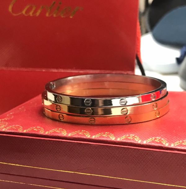 CARTIER SET CON 3 PULSERAS