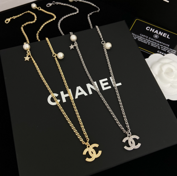 CHANEL Collar (Dorado y Plateado)