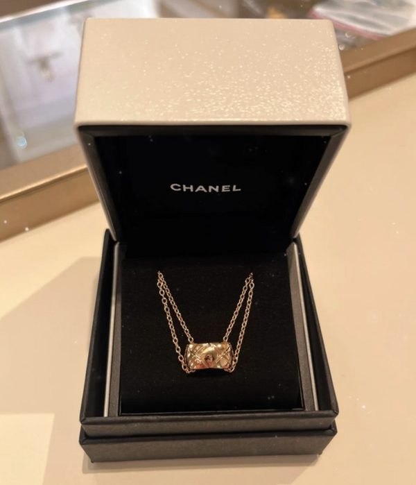 CHANEL Collar