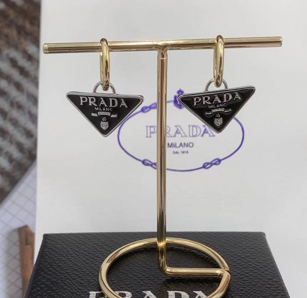 PRADA Aretes (Blanco y Negro)