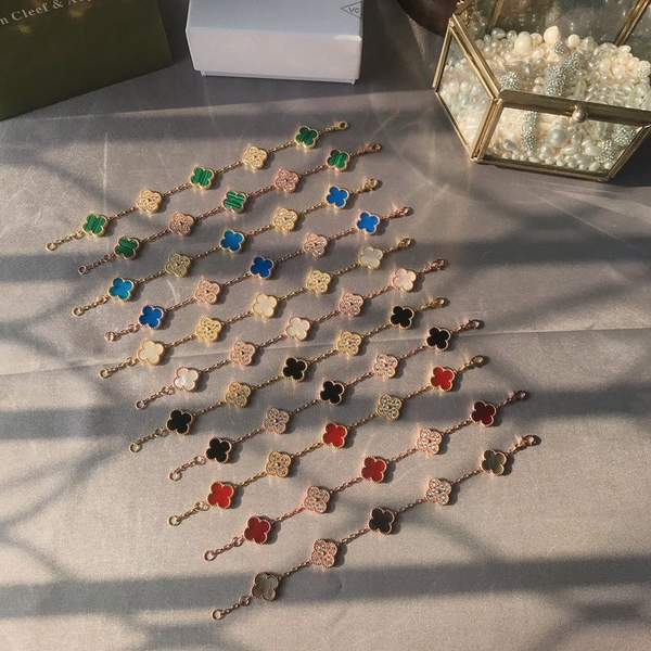 Van Cleef & Arpels Pulsera (Varios estilos)