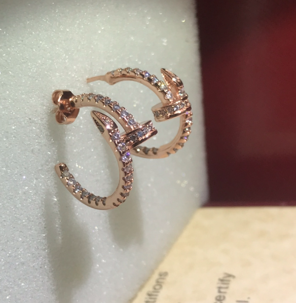CARTIER Aretes (Plateado, Dorado y Oro Rosa)