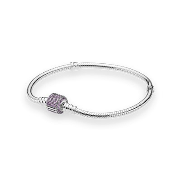 Plata esterlina con broche insignia, cz morado intenso