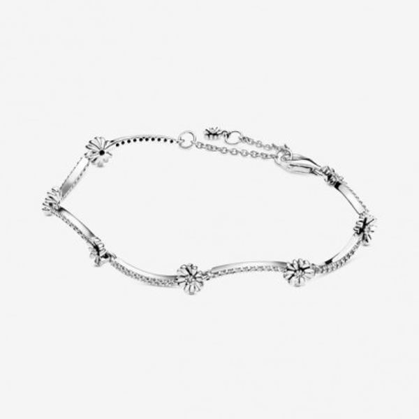 Sparkling Daisy Flower Bracelet