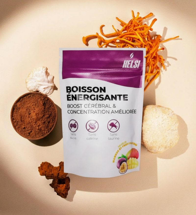 Un pack Helsi accompagné de champignons et entouré de poudre.