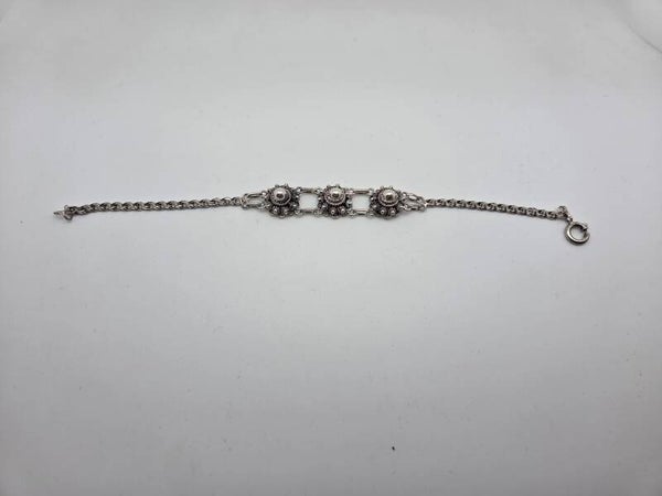 Z24: Zilveren armband met zeeuwse knop