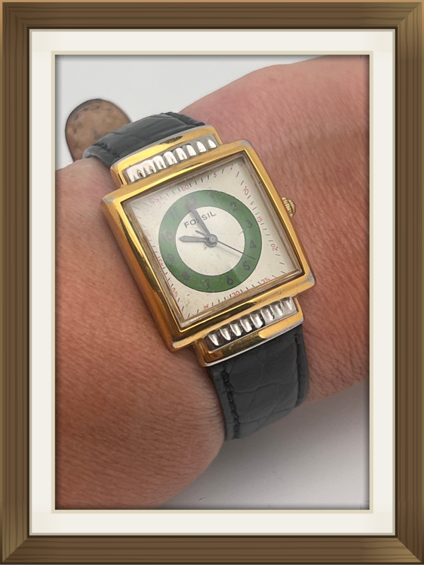 H40: Fossil Dames horloge