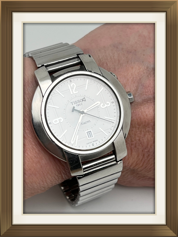 H38: Stalen Tissot1853 horloge