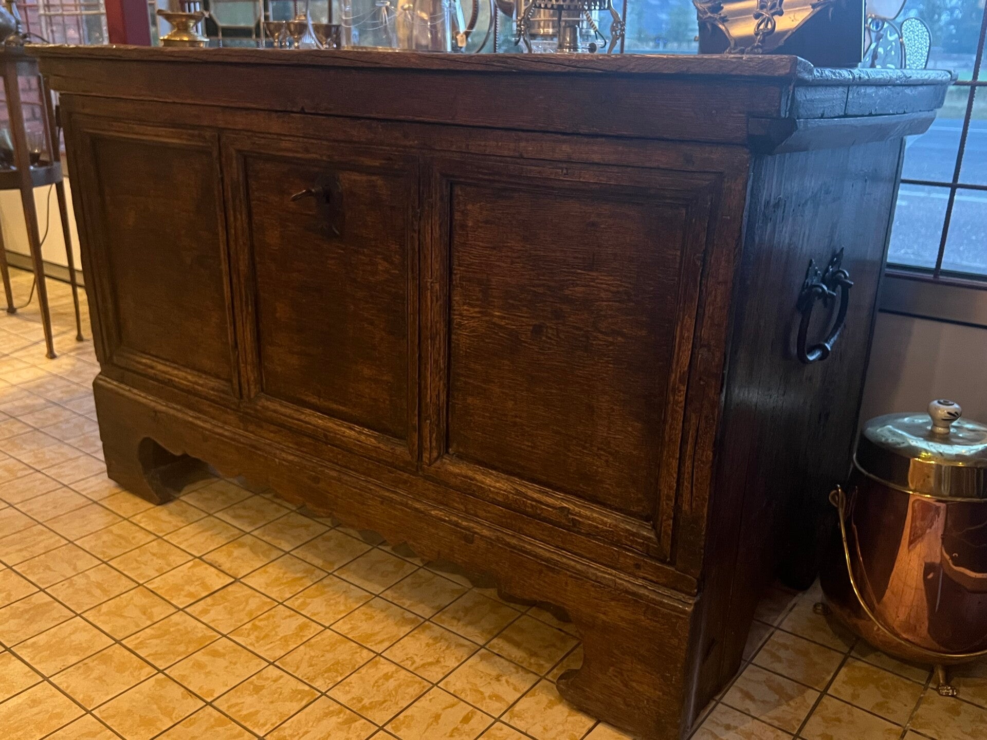 M6: Antieke Dekenkist