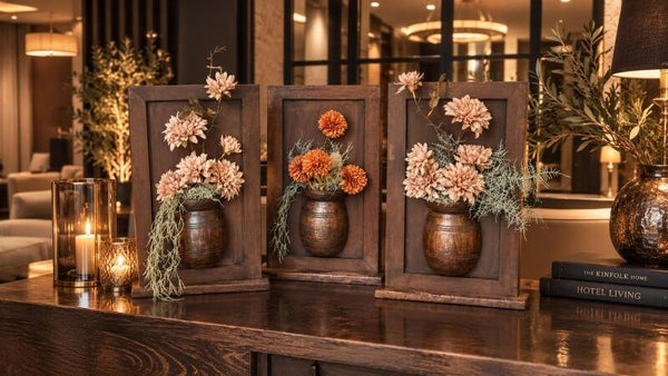 Houten Luik Op Voet Inclusief Zijden Bloemen