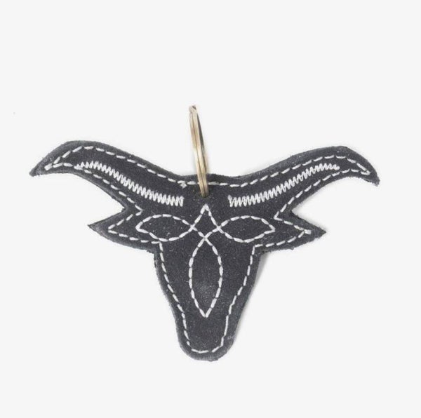 Charm in vera pelle ricamato