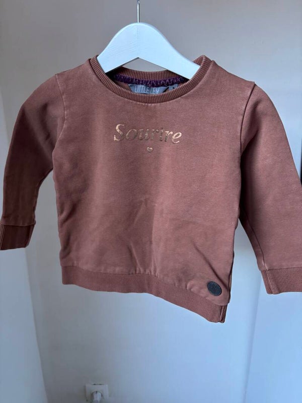 Bruine sweater "Sourire"