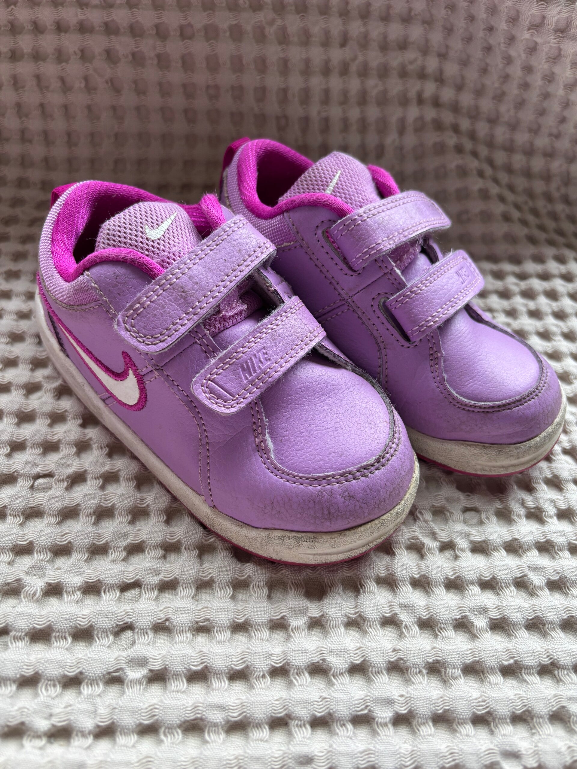 Paarse sneakers | maat 25