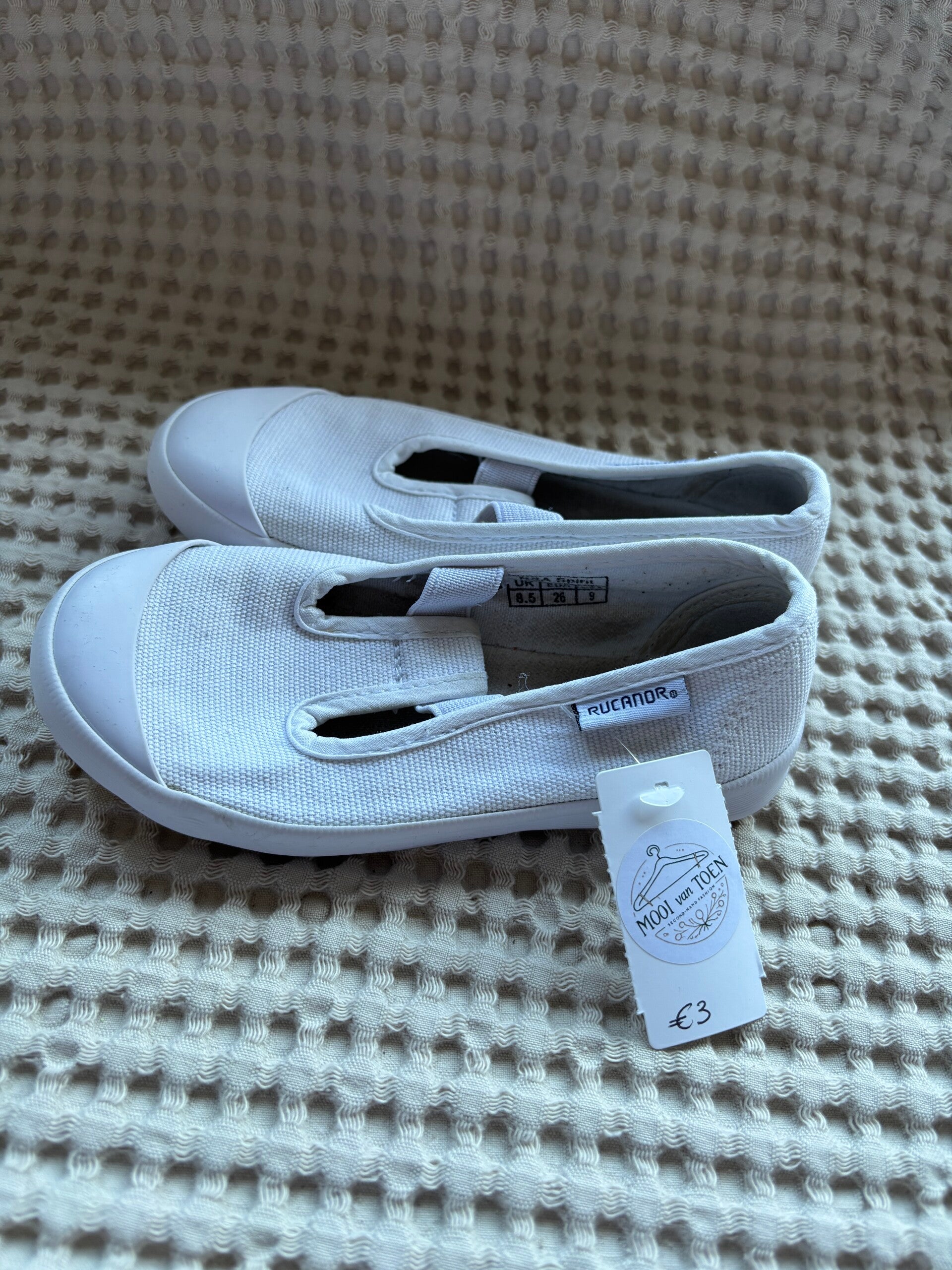 Witte turnpantoffels | Maat 26