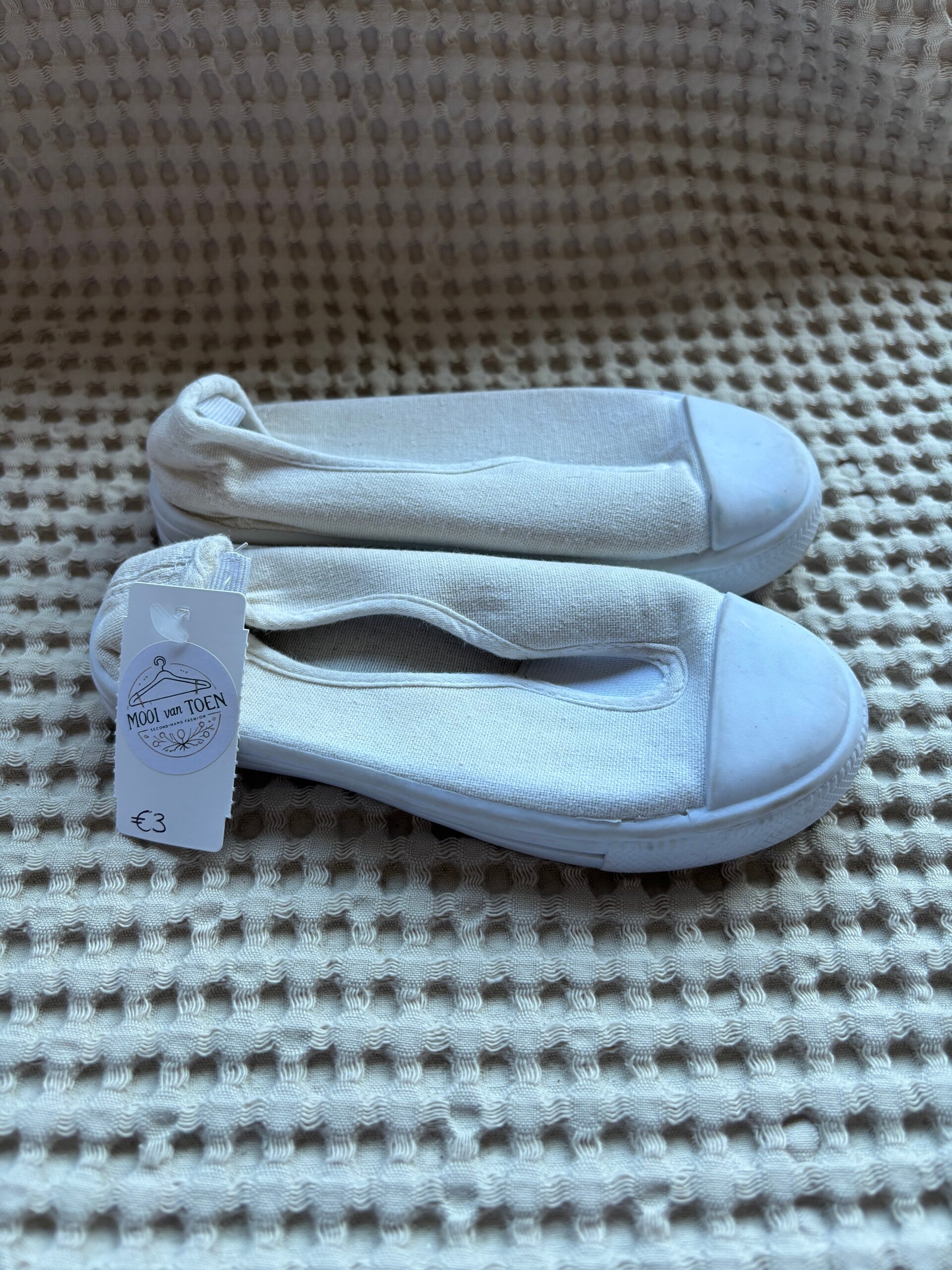 Witte turnpantoffels | Maat 26