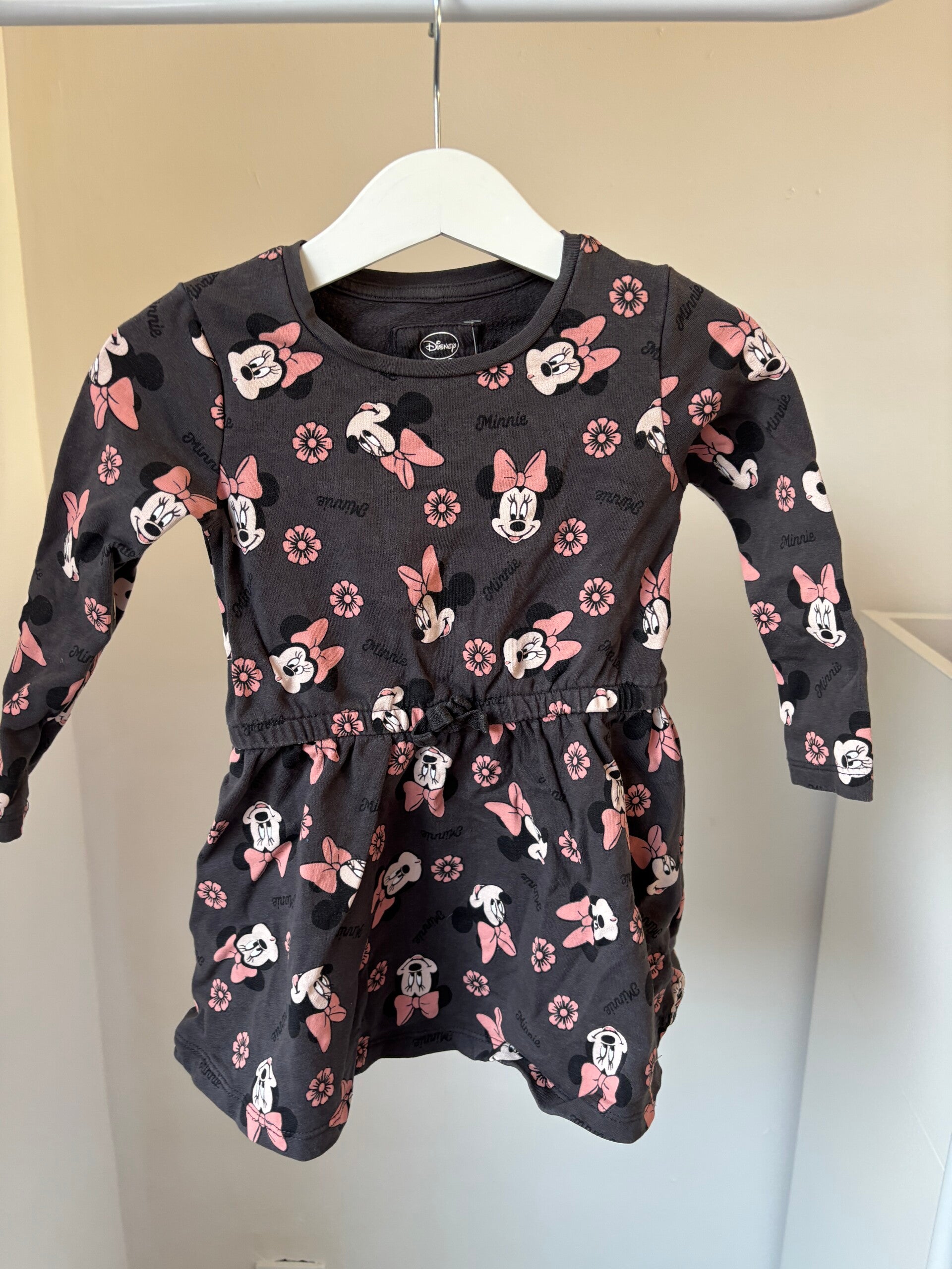 Donkergrijs Minnie Mouse jurkje