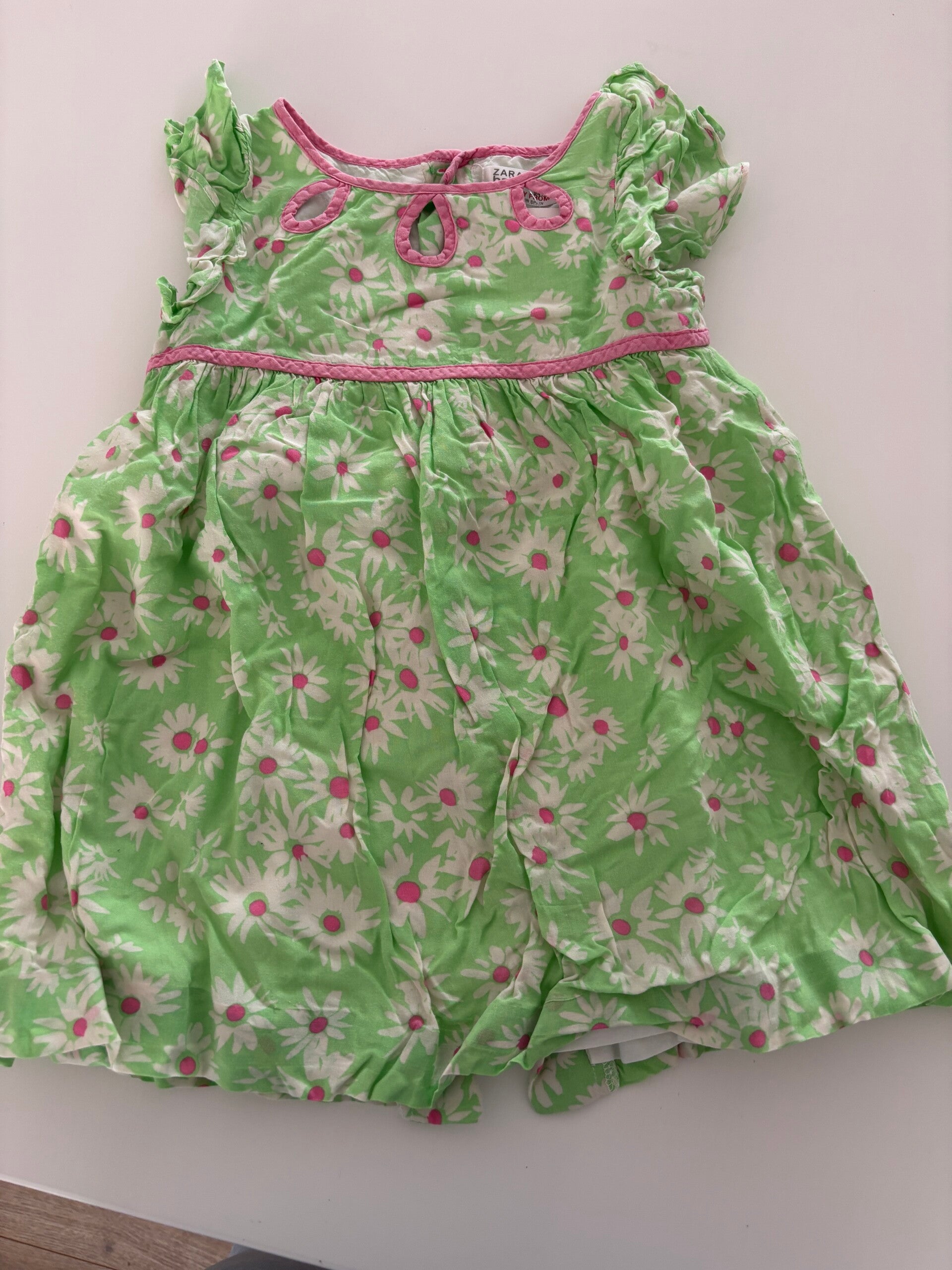 Lichtgroen bloemenjurkje | Zara | 92