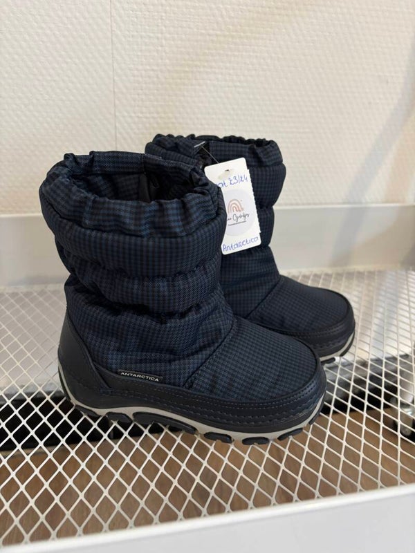 Marineblauwe sneeuwlaarsjes Antarctica