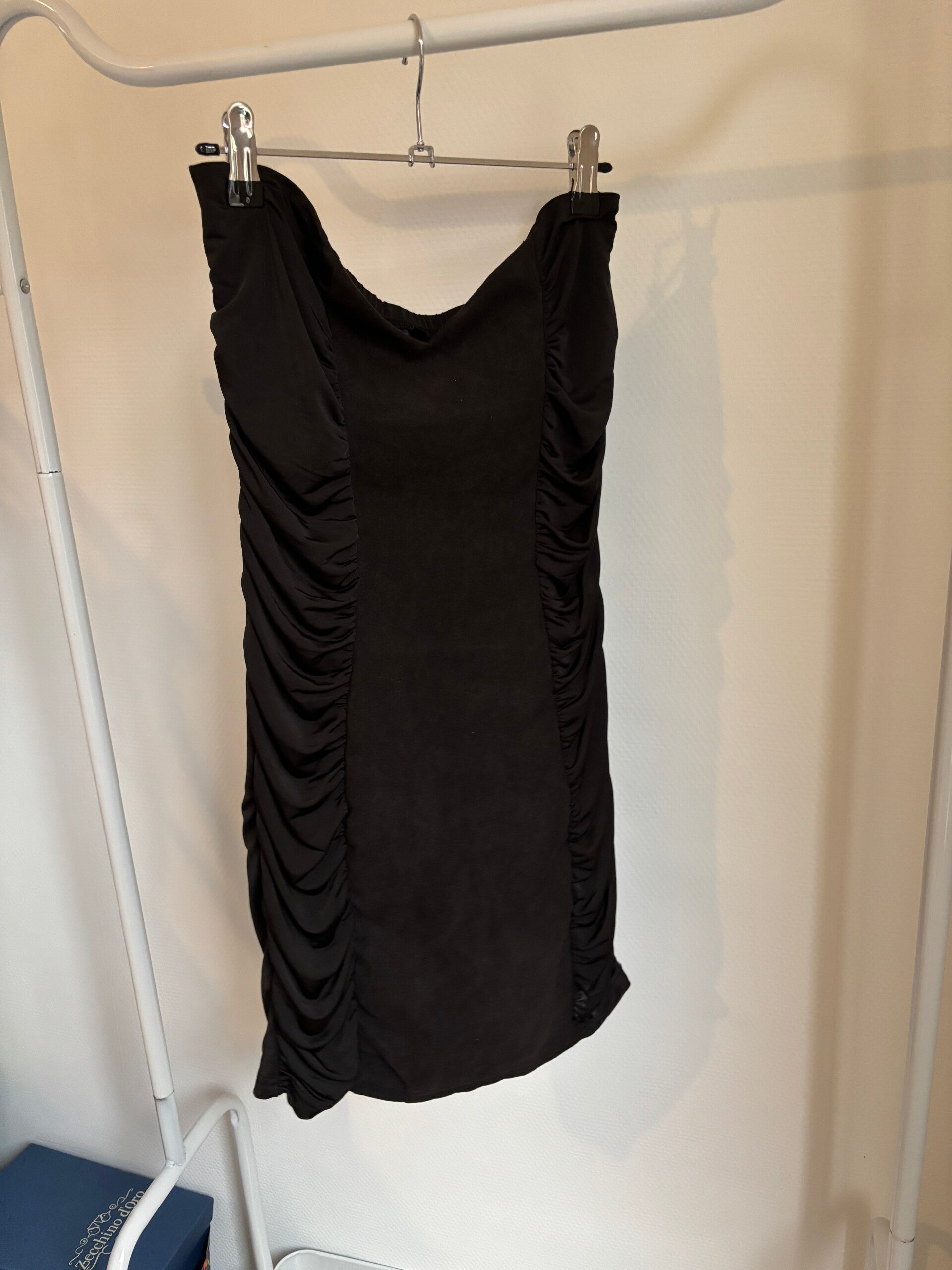 Zwarte strapless jurk