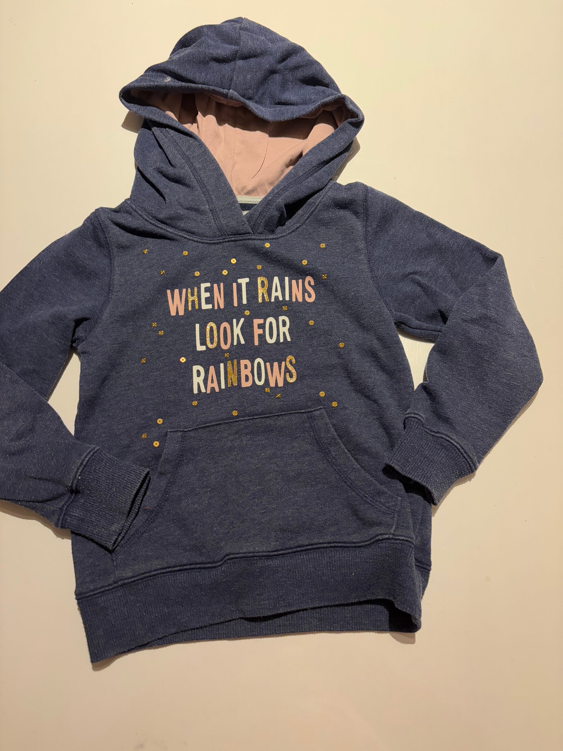 Marineblauwe sweater met capuchon