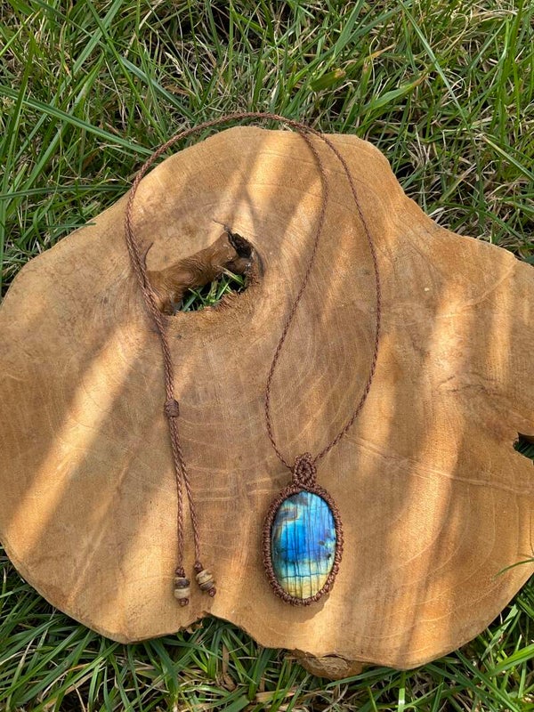 Macramé ketting met Labradoriet AA kwaliteit