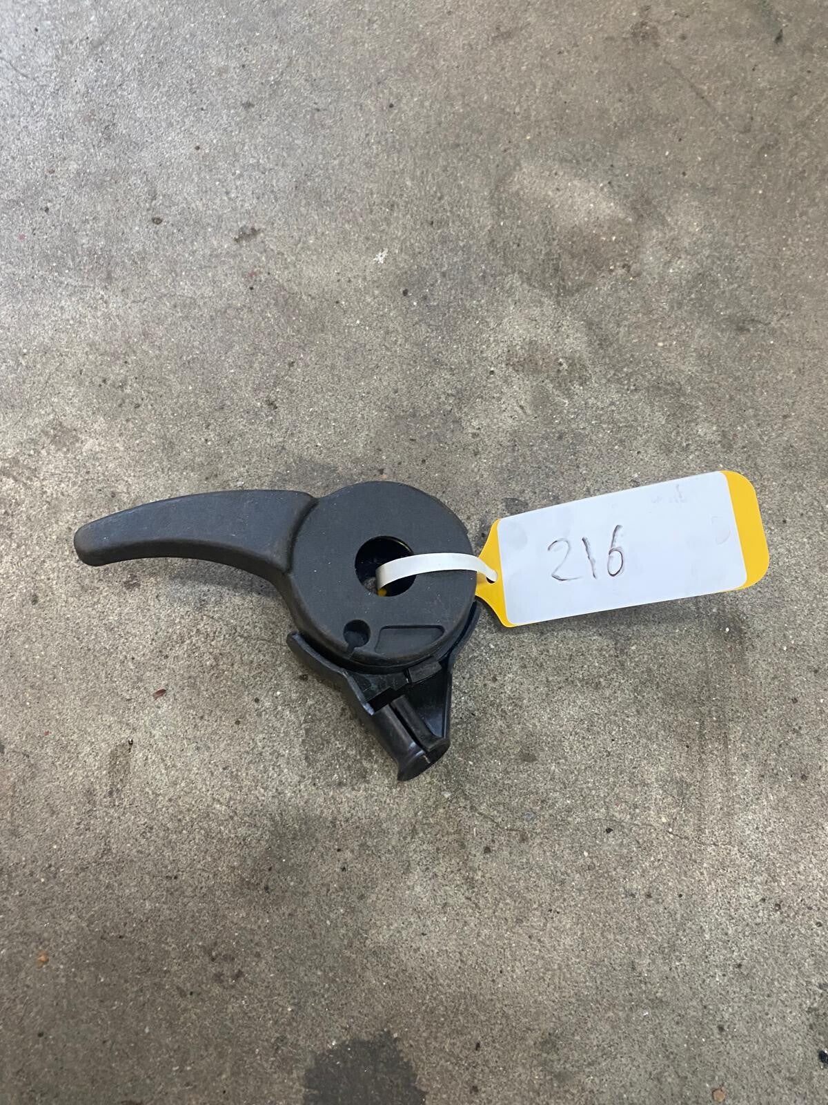 Motorkap hendel (gebruikt)