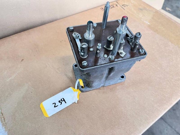 24/12 volt omschakel start relais Mercedes Düdo T2 (gebruikt)