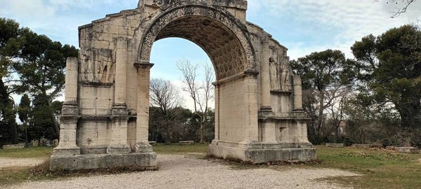 LE JOYAU DES ALPILLES ALL INCLUSIVES 1