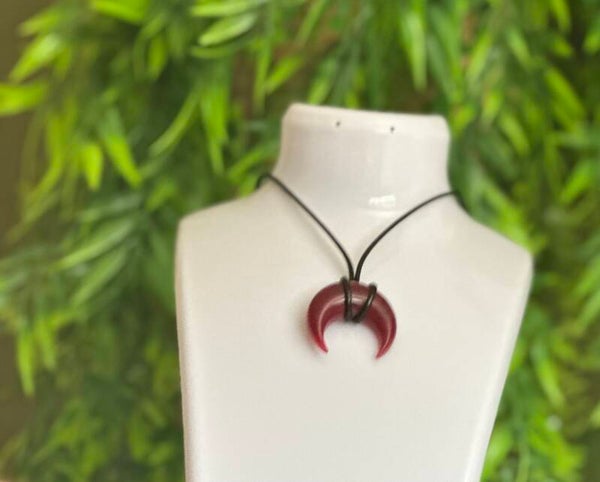 Collier - pendentif rouge