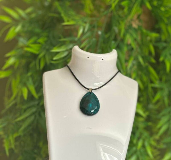 Collier - pendentif (goutte) noir et turquoise