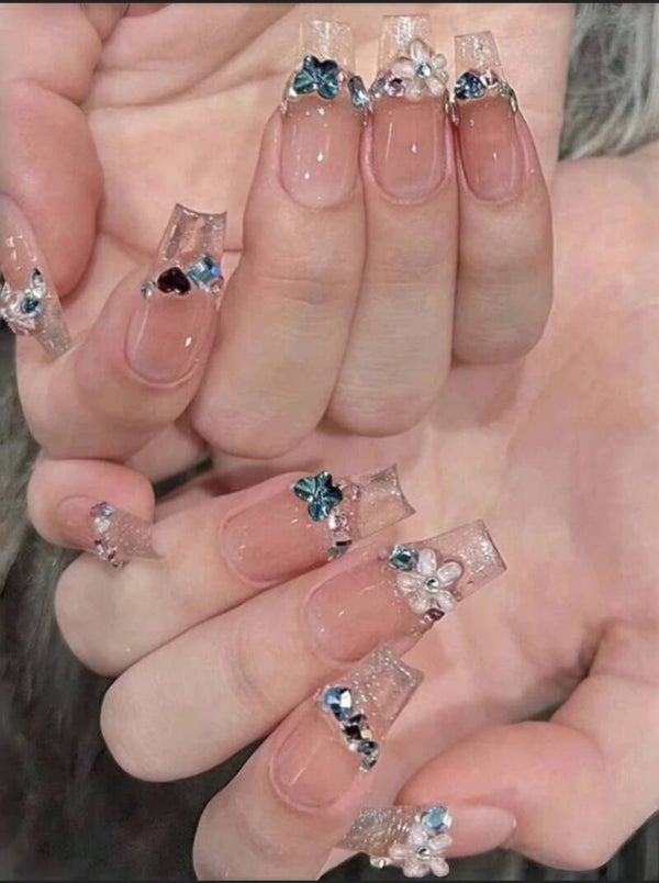 10 pièces de paillettes d'ongles finies, faites à la main, portables, avec fleur de printemps et d'été