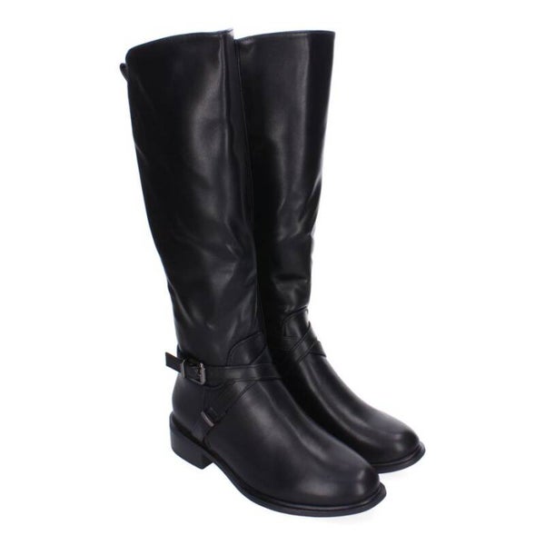 Botas elegantes y cómodas con hebilla.