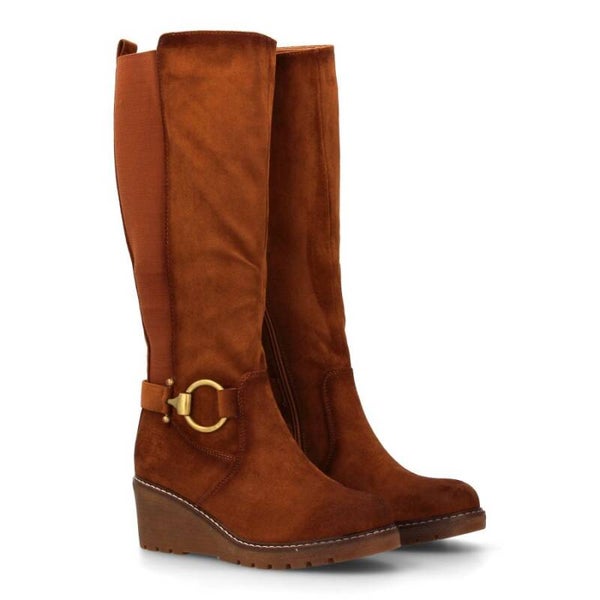 Bota Alta de Ante para Mujer con Detalle de Hebilla Dorada
