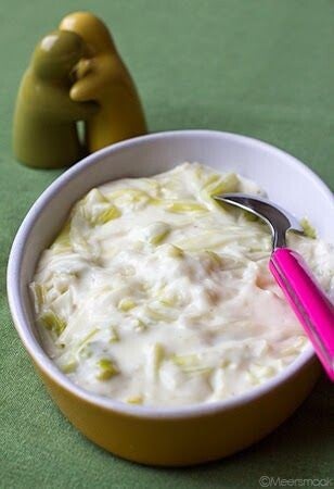 Prei In Witte Saus Met Gekookte Aardappelen & Varkens-Chipolata - Prijs Per Persoon (Levering 20/09/2026)