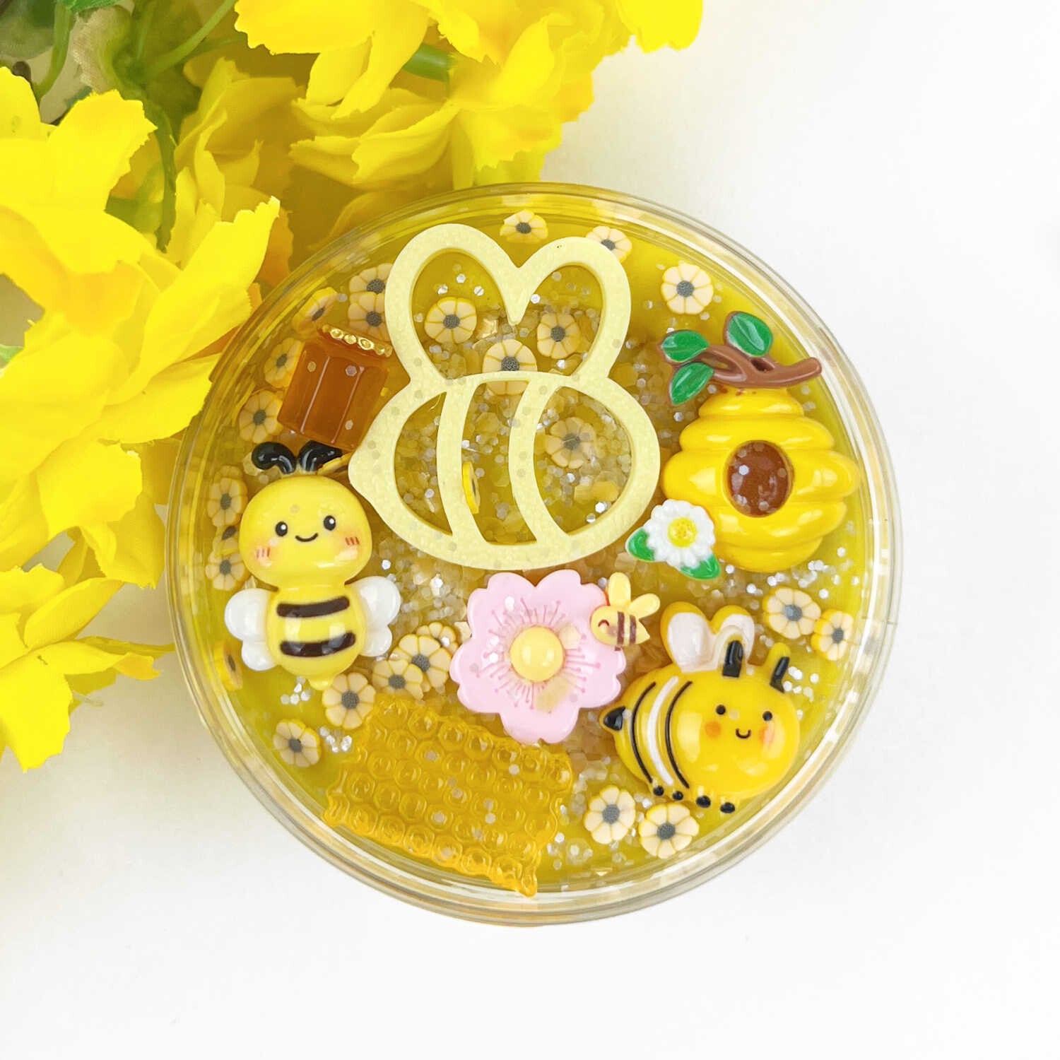 Invitation to Imagine Verrassingspot, Buzzy bee