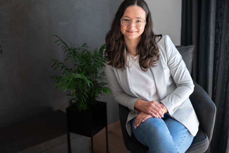 portrait_steffi_00044-standard.jpg